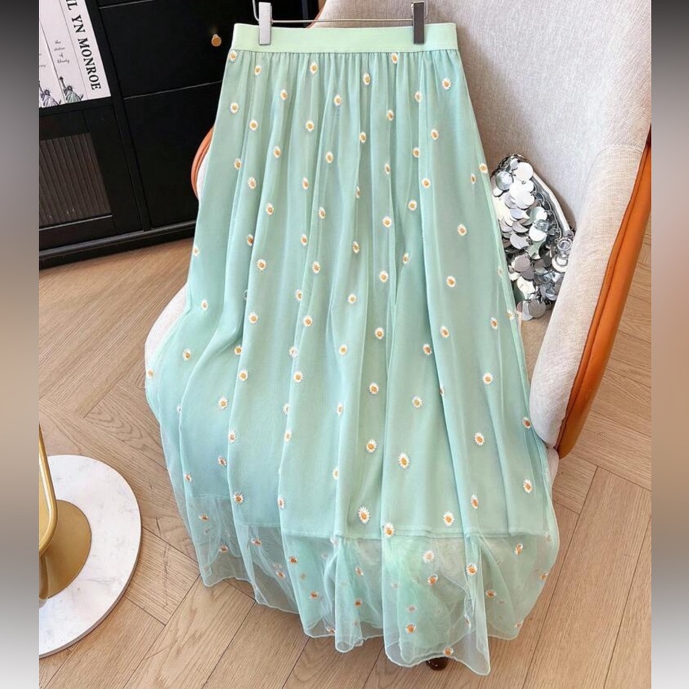 🌼 PLUS Tulle Skirt 🌼
